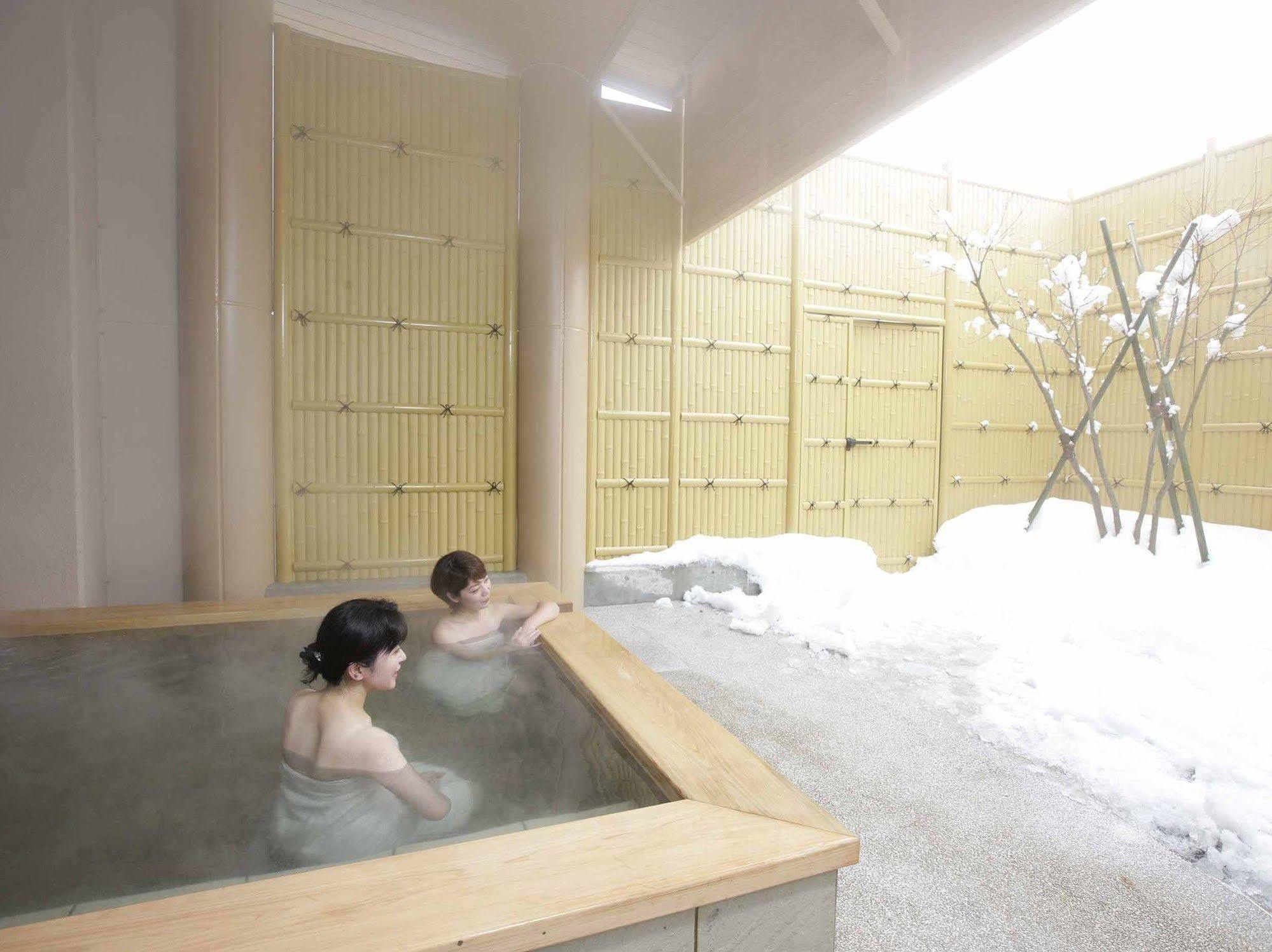 Quad Inn Yokote Exteriör bild